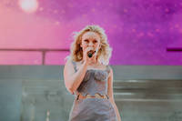 2024-05-31 - Zara Larsson från Brännbollsyran, Umeå