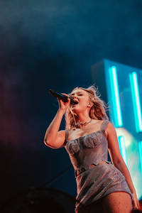 2024-05-31 - Zara Larsson från Brännbollsyran, Umeå