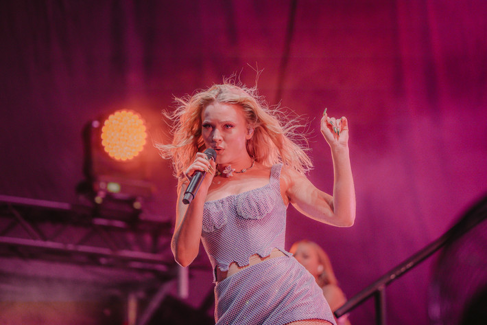 2024-05-31 - Zara Larsson från Brännbollsyran, Umeå