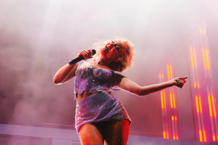 2024-05-31 - Zara Larsson från Brännbollsyran, Umeå