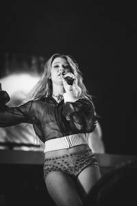 2024-07-12 - Zara Larsson från Bayside Festival, Helsingborg
