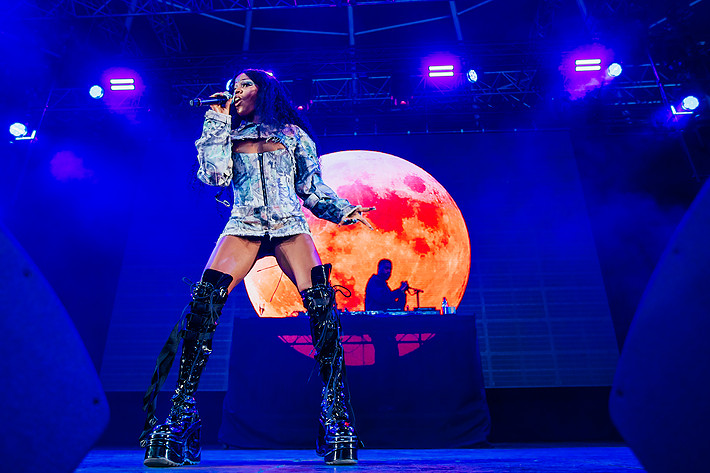 2024-08-08 - Tkay Maidza från Way Out West, Göteborg