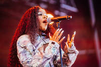 2024-08-08 - Tkay Maidza från Way Out West, Göteborg