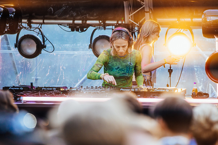 2024-08-08 - Jess Hands & Joanna Party från Way Out West, Göteborg