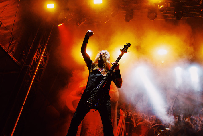 2024-08-28 - Amon Amarth från Rådhustorget, Umeå