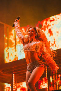 2024-08-30 - Zara Larsson från Homecoming, Uppsala