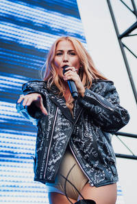 2024-08-14 - Molly Sandén från Gustav Adolfs torg, Stockholm