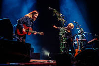 2025-04-28 - När Tåget Lämnar Perrongen - Ellen Sundberg & Ellinor Brolin i Kjell Höglunds spår från Kulturhuset, Stockholm