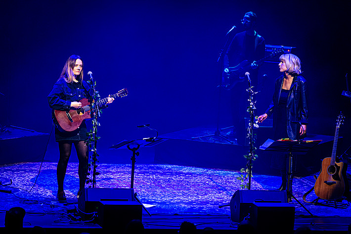 2025-04-28 - När Tåget Lämnar Perrongen - Ellen Sundberg & Ellinor Brolin i Kjell Höglunds spår från Kulturhuset, Stockholm