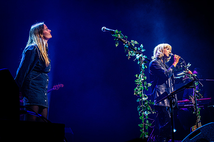 2025-04-28 - När Tåget Lämnar Perrongen - Ellen Sundberg & Ellinor Brolin i Kjell Höglunds spår från Kulturhuset, Stockholm