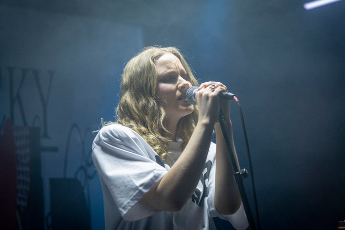 2025-06-07 - Becky and the birds från Debaser Strand, Stockholm
