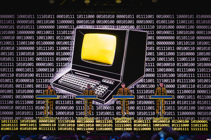 2025-06-13 - Kraftwerk från Rosendal Garden Party, Stockholm