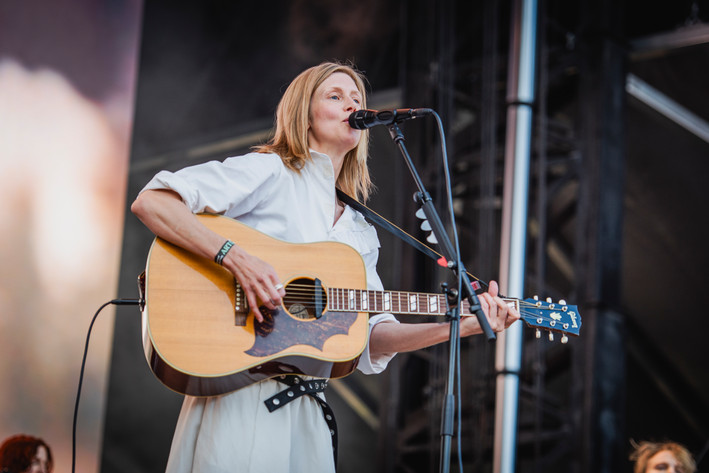 2025-06-14 - Anna Ternheim från Rosendal Garden Party, Stockholm