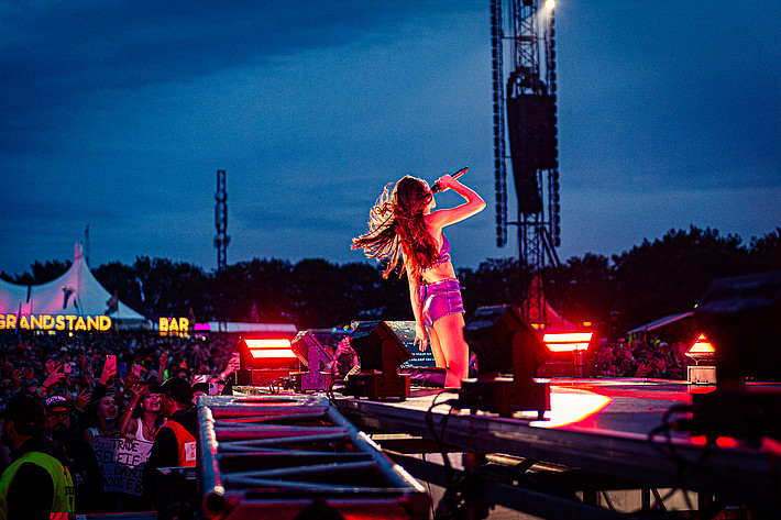 2025-07-04 - Olivia Rodrigo från Roskildefestivalen, Roskilde
