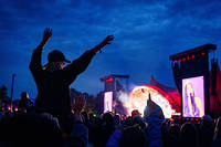 2025-07-04 - Olivia Rodrigo från Roskildefestivalen, Roskilde