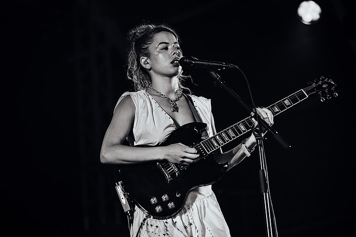 2025-08-07 - Nilüfer Yanya från Way Out West, Göteborg