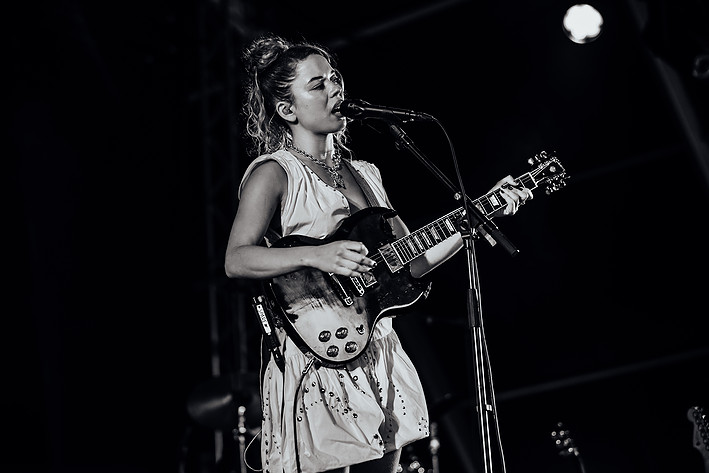 2025-08-07 - Nilüfer Yanya från Way Out West, Göteborg