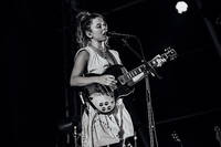 2025-08-07 - Nilüfer Yanya från Way Out West, Göteborg