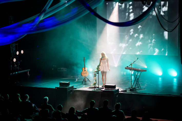 2025-08-16 - Holly Macve från Parkenfestivalen, Bodø